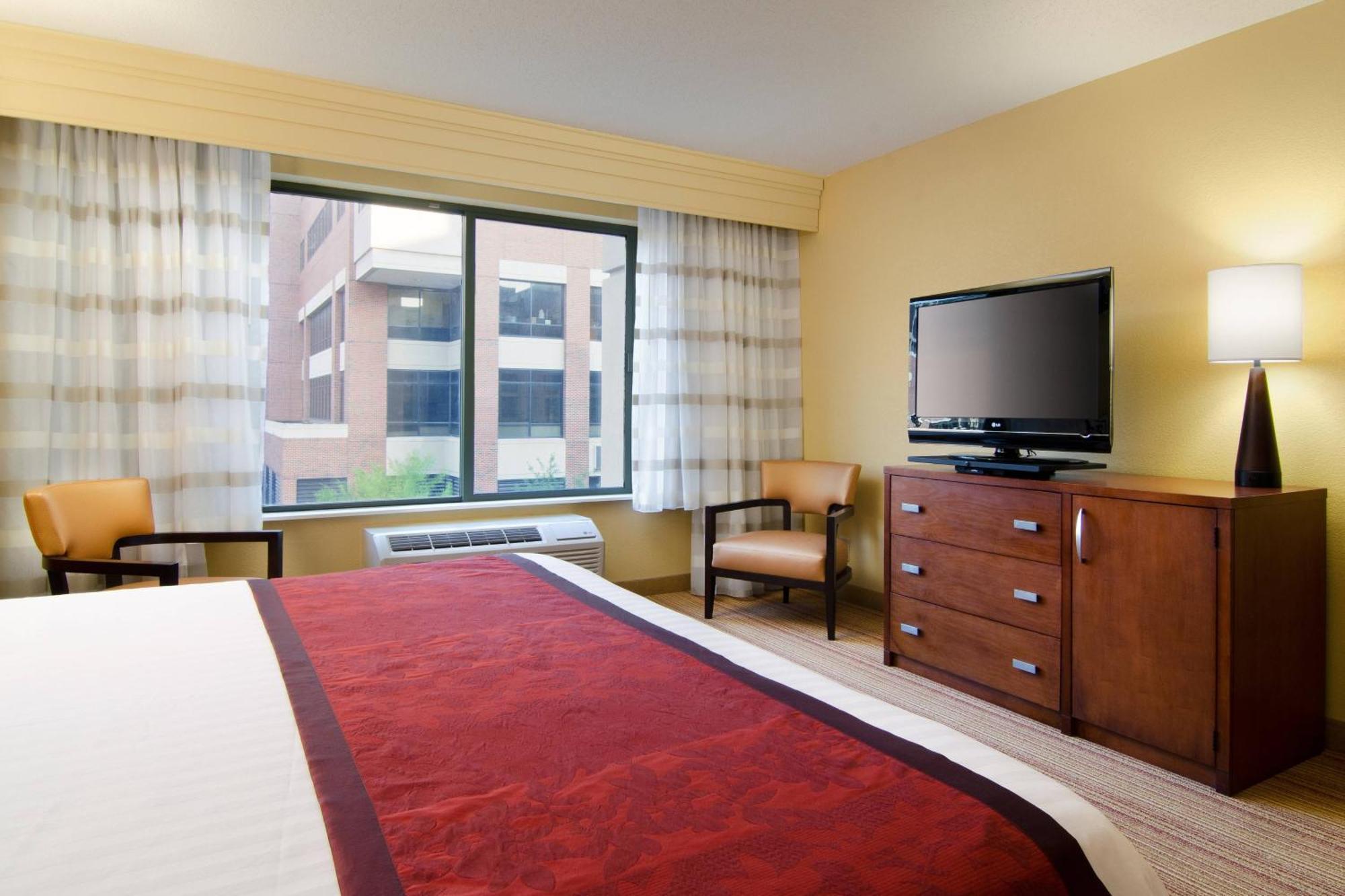 Courtyard By Marriott Birmingham Downtown At Uab Hotell Exteriör bild