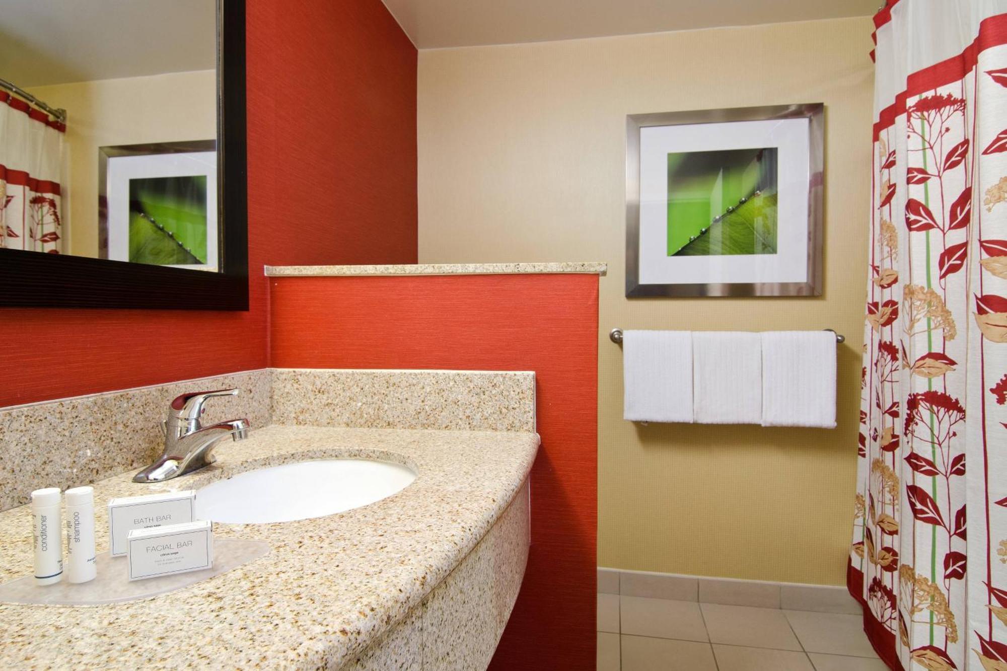 Courtyard By Marriott Birmingham Downtown At Uab Hotell Exteriör bild