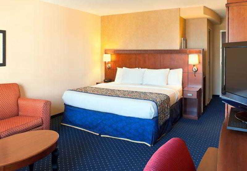 Courtyard By Marriott Birmingham Downtown At Uab Hotell Rum bild